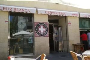 La Antigua Cruz Blanca