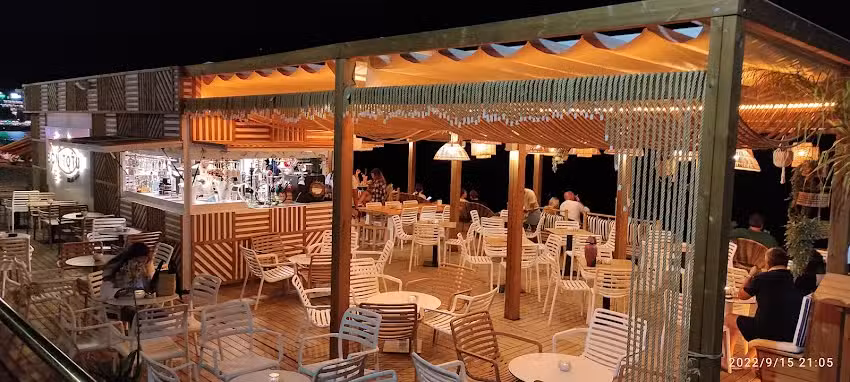 La Barqueta Beach Bar