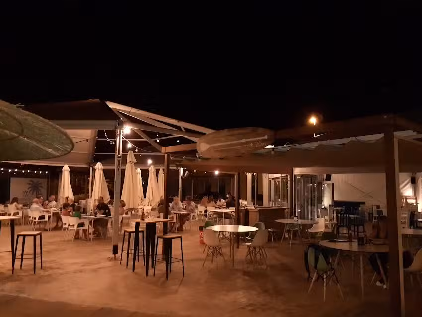 La Barraquita Beach Club & Restaurant