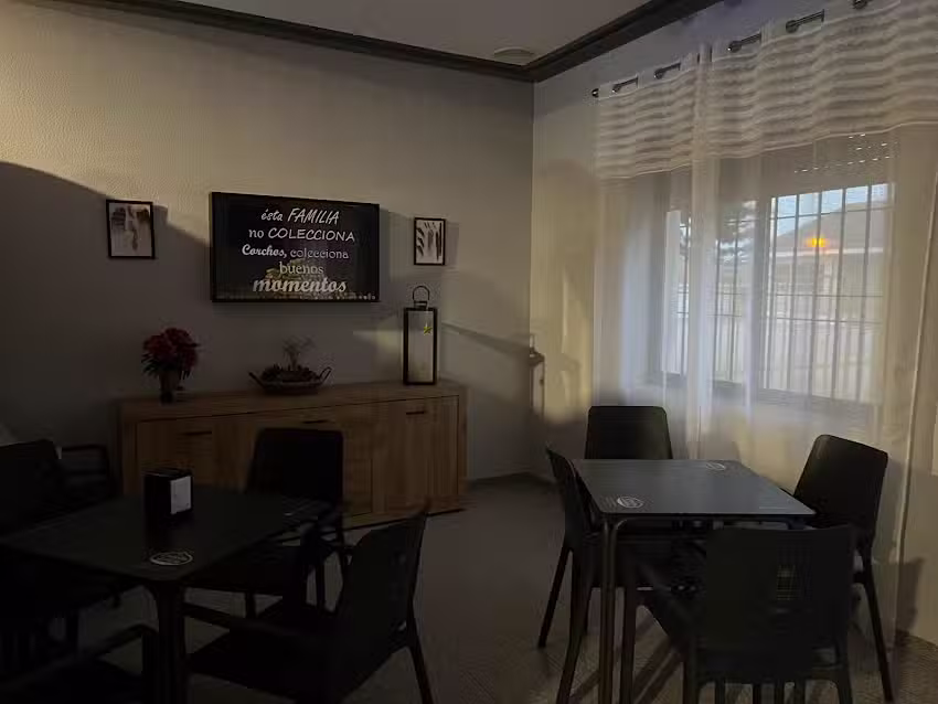 La b&aacute;scula Bar