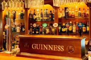 La Biblioteca de Alhaurín – Cocktails and Drinks