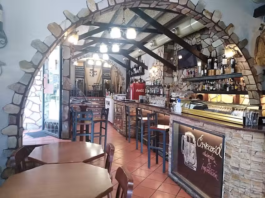 La Bodeguilla de Ari