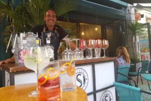 La Bodeguita De El Medio