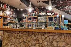 La Bodeguita Esmeralda******