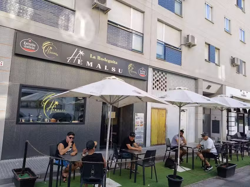 La Bodeguita Hemalsu club