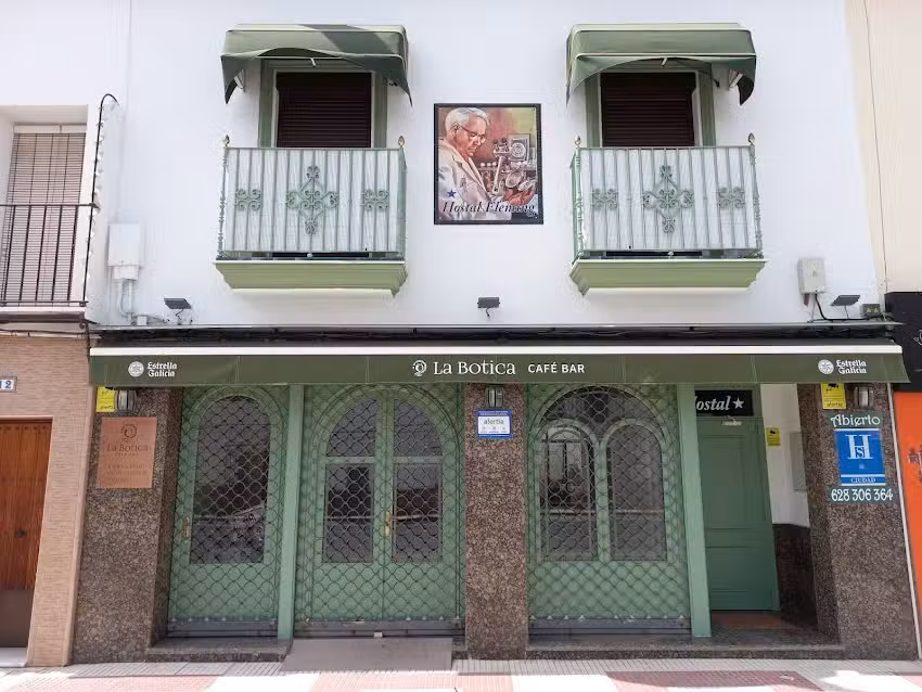 La Botica Caf&eacute; Bar