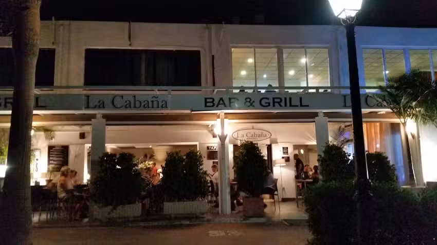 La Caba&ntilde;a bar & grill