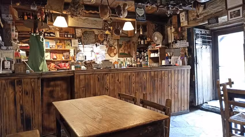 La Cantina
