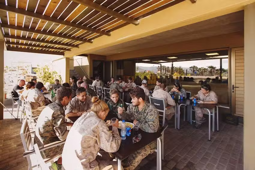 La Cantina 37 | Bar & Restaurante