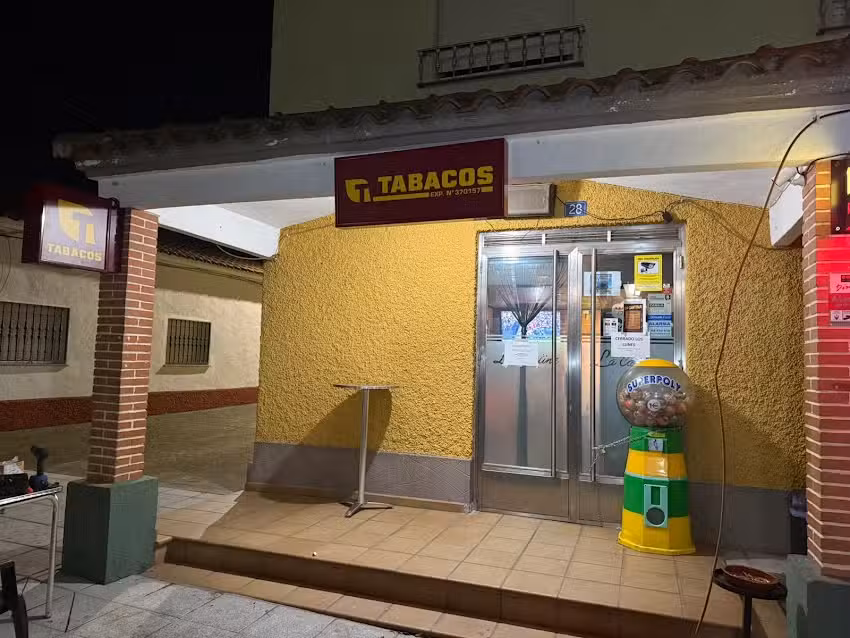 La Cantina (Bar y Estanco)