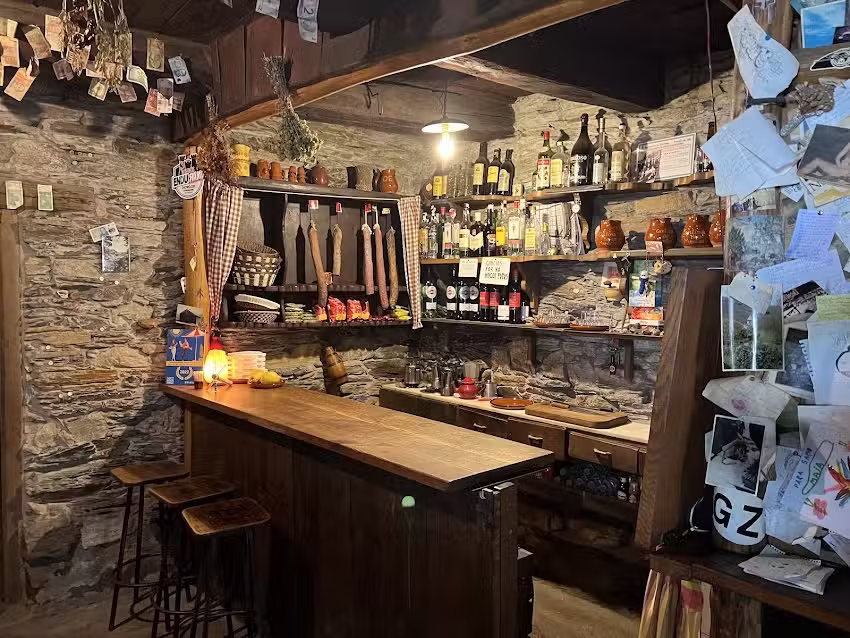 La Cantina de Sara. La Cantina de Montes.