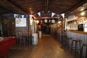 La Casa de les 3 &Agrave;mfores