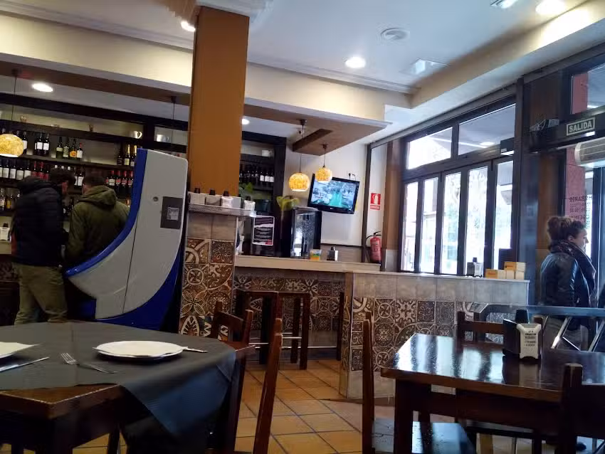 La Casona del Mi&ntilde;o Restaurante Sidrer&iacute;a