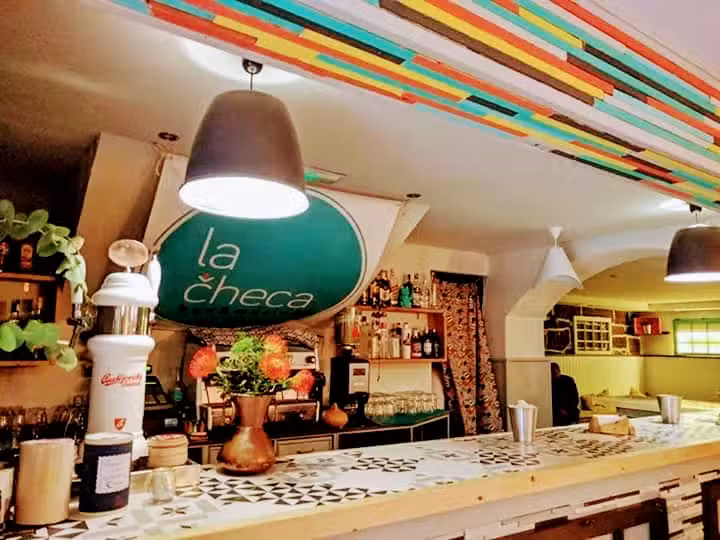 La Checa