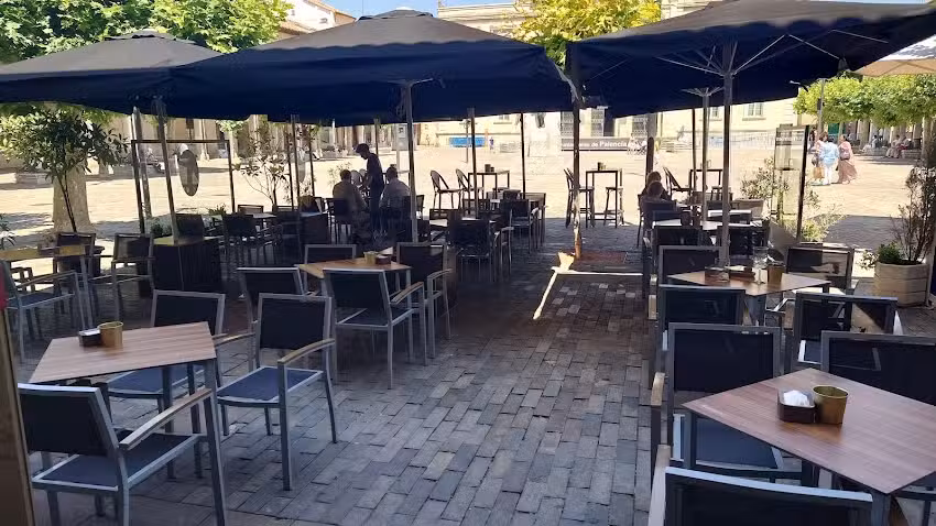 La Clandestina Caf&eacute; C&oacute;ctel Bar &ndash; Palencia