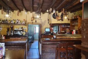 La cuadra bar restaurante