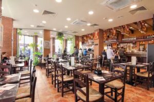 La Cueva de 1900 / Plaza Nueva