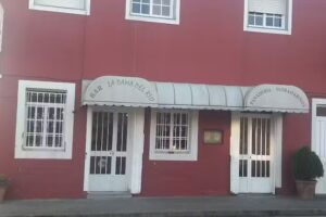 La Dama del Rio y Panaderia O Foxo