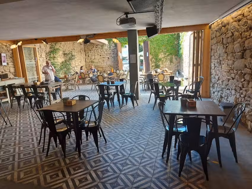 La Droguer&iacute;a Bodega Jatetxea