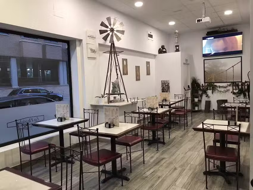 La Elegida mirasierra