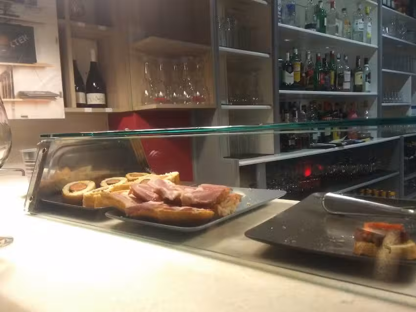 La Escandalera Bar