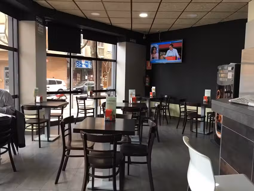 La Esquinita