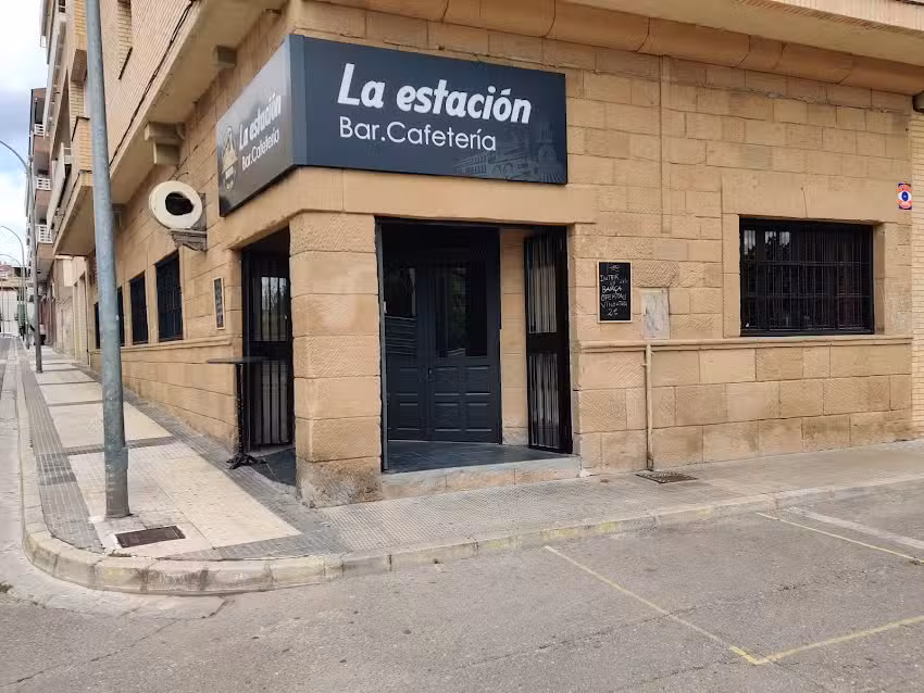 La Estaci&oacute;n Bar Cafeter&iacute;a
