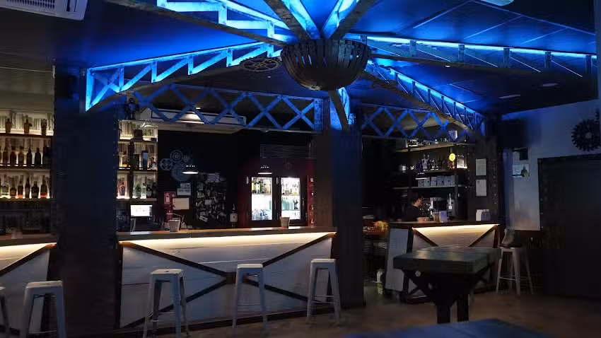 La F&aacute;brica Copas y Caf&eacute;