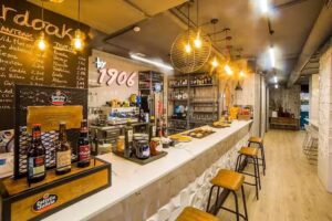 La Far&aacute;ndula microteatro taberna