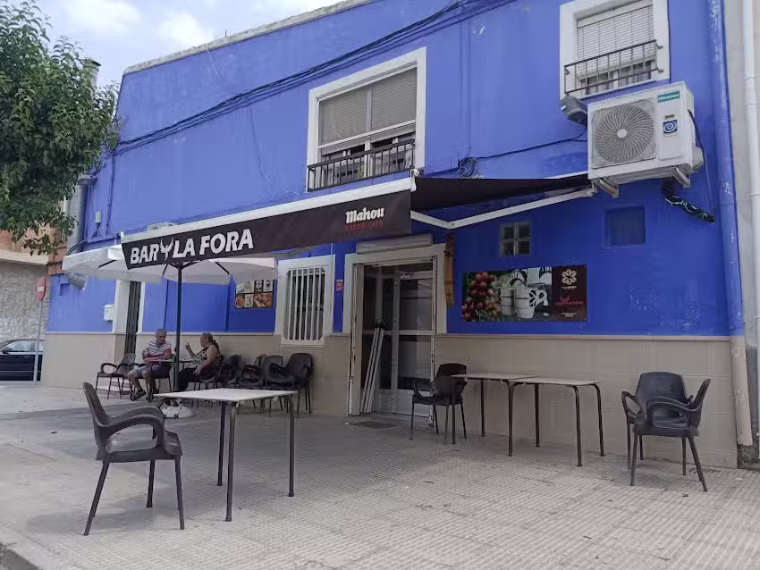 LA FORA