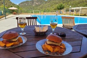 LA FRESC&Oacute; &ndash; Bar & Piscina de La Febr&oacute;