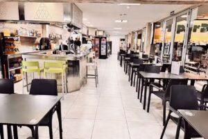 La Galer&iacute;a del Hiperdino Melenara Cafeter&iacute;a