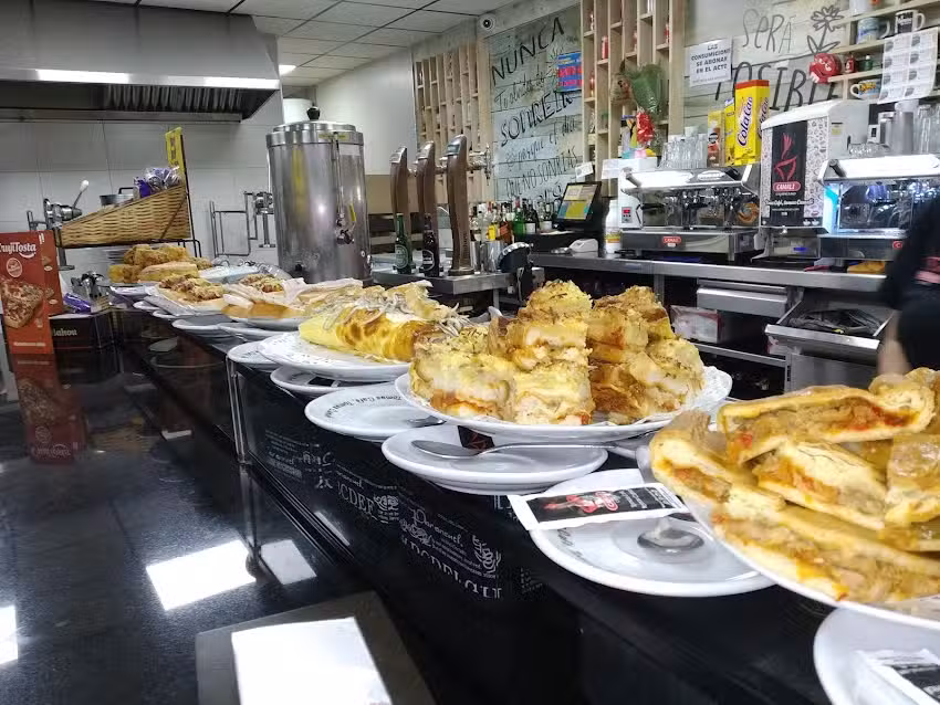 La Gaviota Churrer&iacute;a Chocolater&iacute;a Asador de Pollos