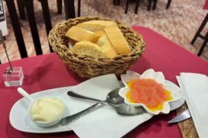 La jamoneta espacio gourmet SL