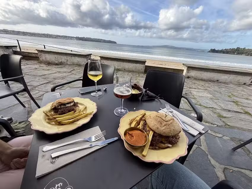 LA LOLA &ndash; CLUB DE PLAYA