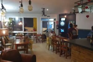 La Luna en Playa San Juan