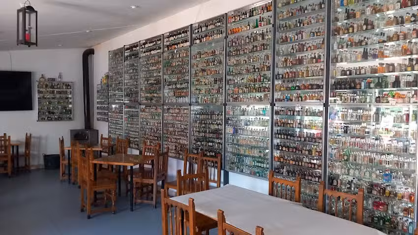 La Luna ~ Terraza Bar Aldead&aacute;vila de la Ribera