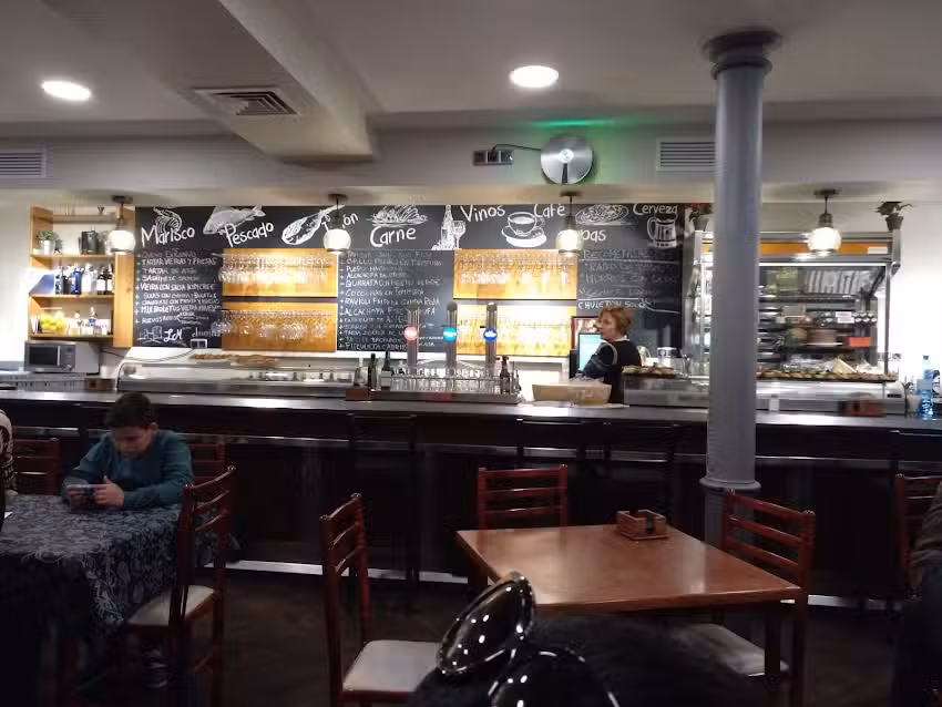 La Macarena Bar de Vinos