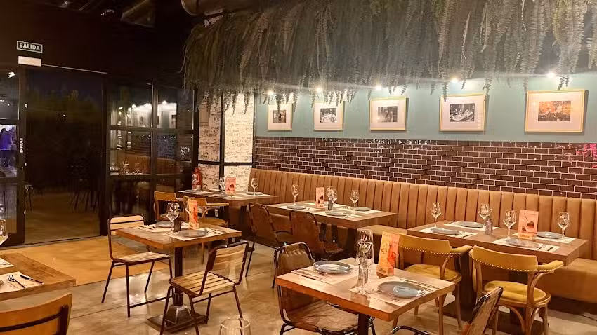 La Mafia se sienta a la mesa