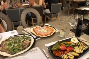 La Mafia se sienta a la mesa