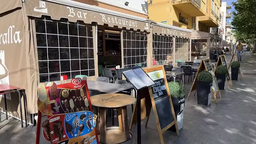 &laquo;LA MURALLA&raquo; Bar-Restaurant (Barri Antic Cambrils)