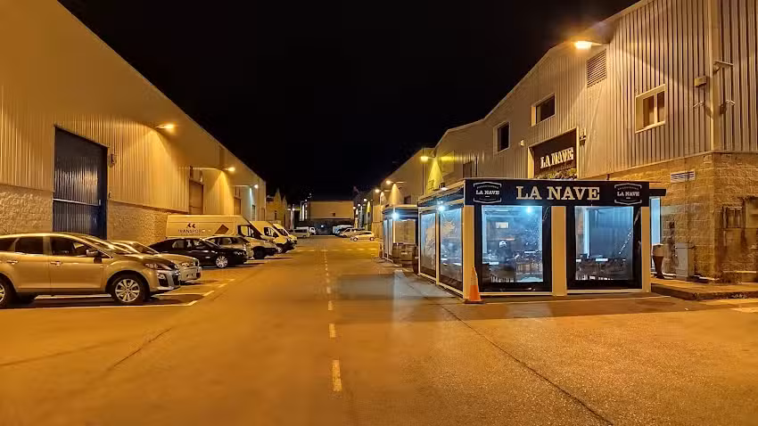 La Nave Bar & Restaurante