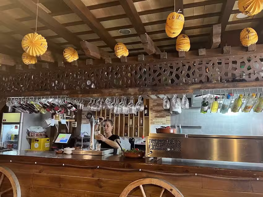 La Ni&ntilde;a Del Jam&oacute;n