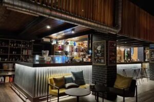 La Parda | Coctelería y street food