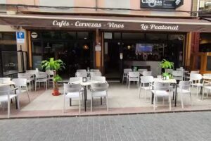 LA PEATONAL Caf&eacute; &ndash; Bar