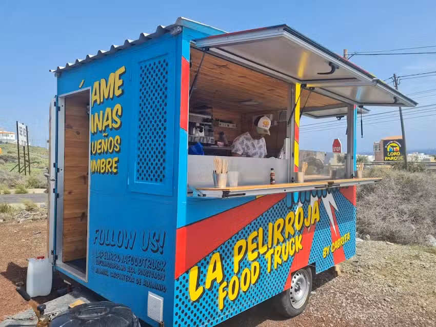 La Pelirroja Food Truck