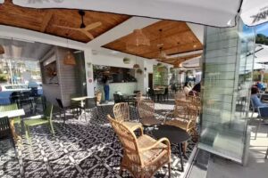 La Perla Negra. Beach Bar.