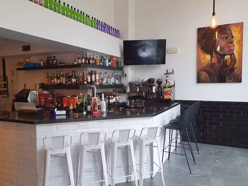 La Revuelta Tapas y Copas