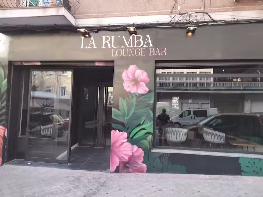 LA RUMBA LOUNGE BAR 5J LINEAL