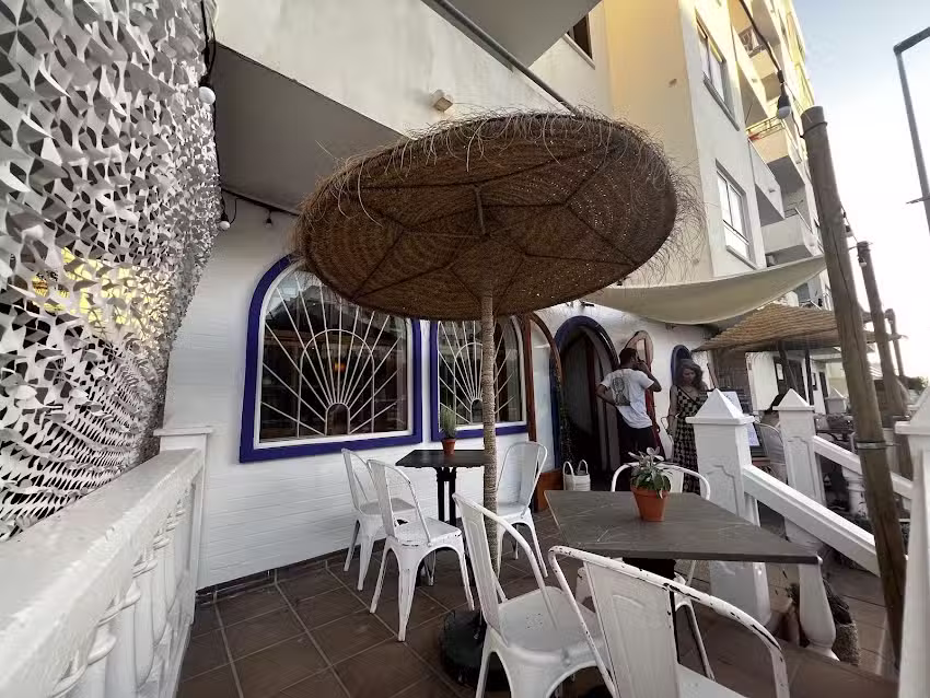 La Santa Cocktail Bar & Shows